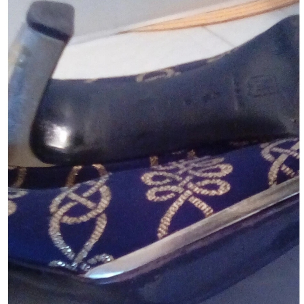 BRUNO MAGLI ,black and Gold Size 6 1/2 - Picture 4 of 8